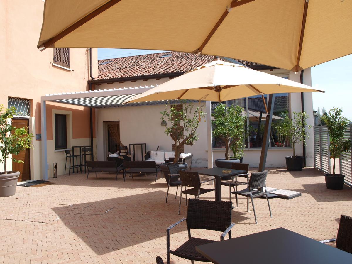 La Cascina Del Sole Hostel Rivarolo del Re ed Uniti Ngoại thất bức ảnh