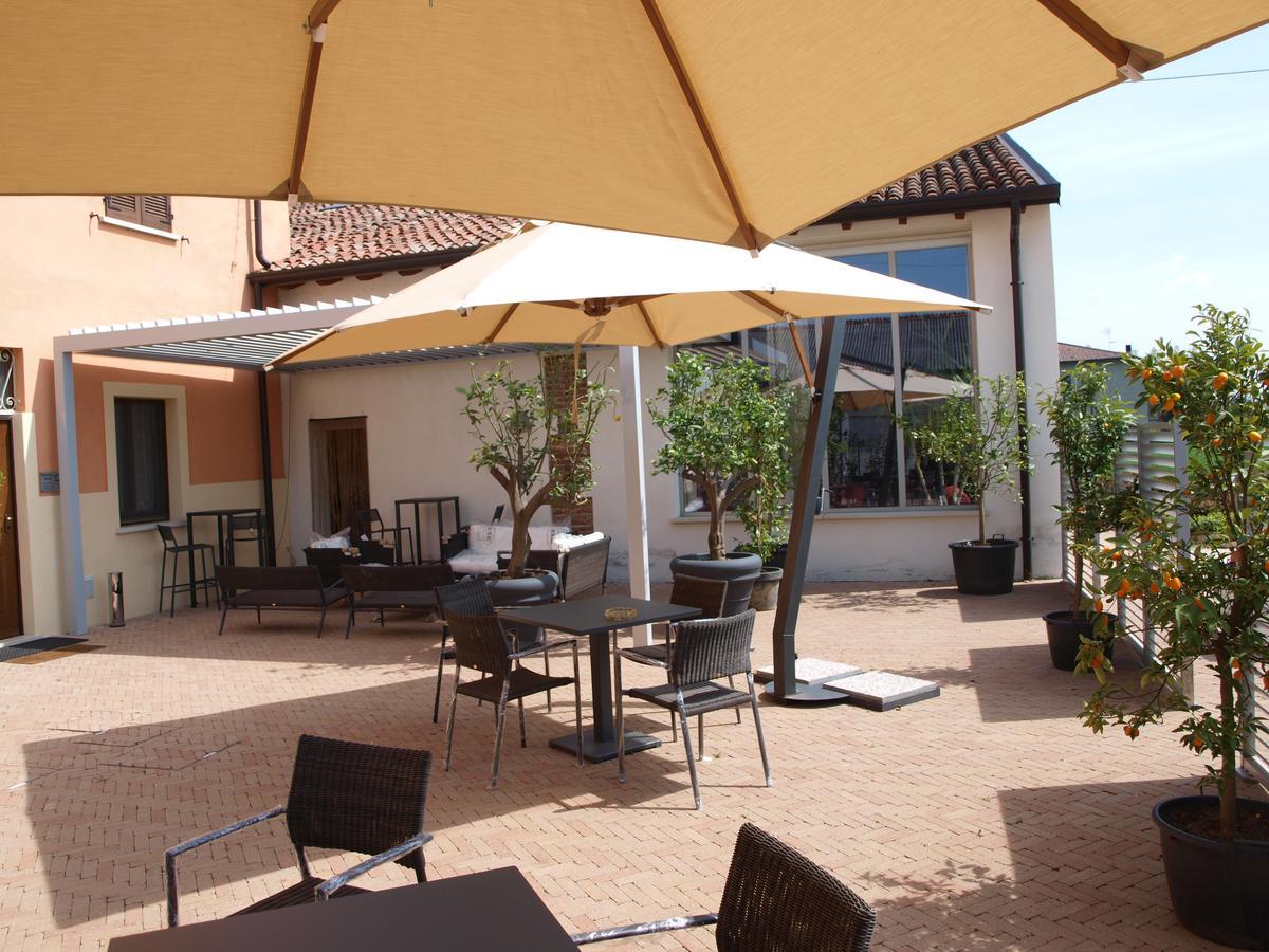 La Cascina Del Sole Hostel Rivarolo del Re ed Uniti Ngoại thất bức ảnh