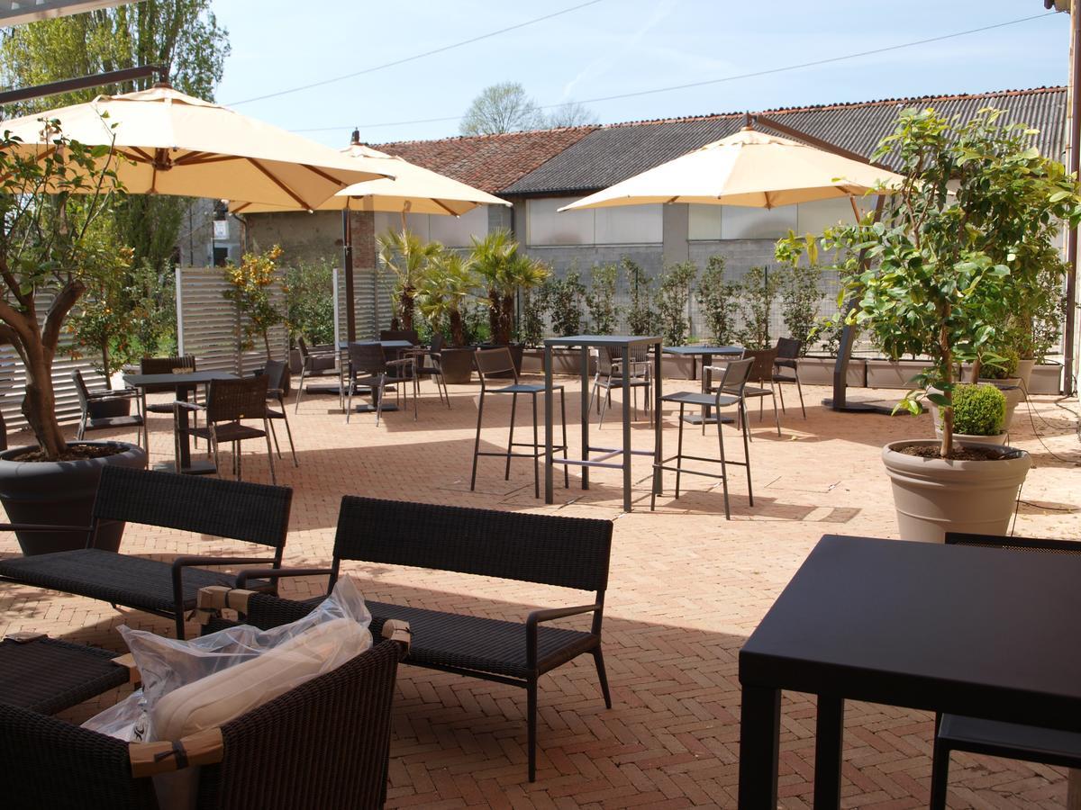 La Cascina Del Sole Hostel Rivarolo del Re ed Uniti Ngoại thất bức ảnh