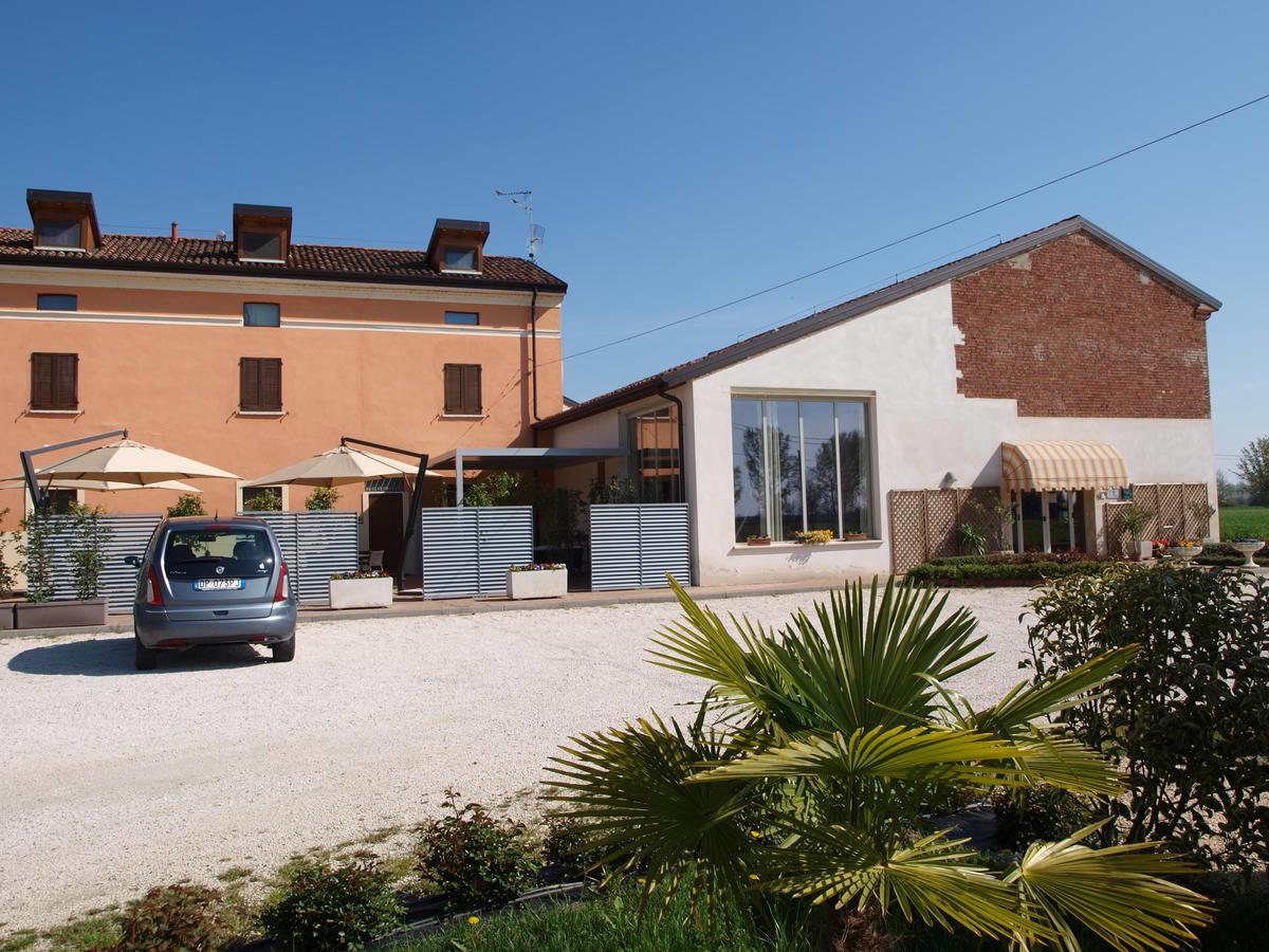 La Cascina Del Sole Hostel Rivarolo del Re ed Uniti Ngoại thất bức ảnh